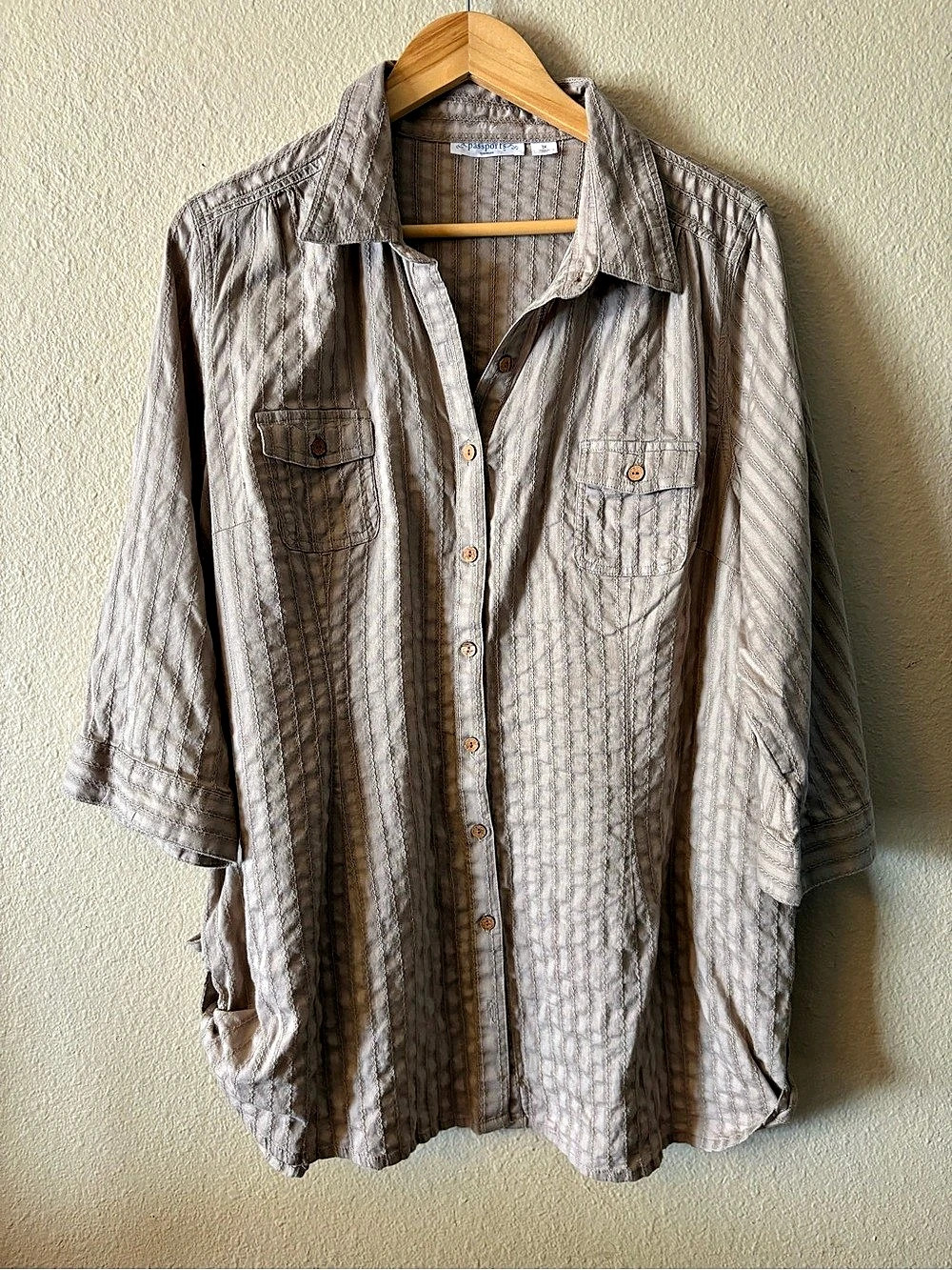 Passports Woman 2X Cotton Tunic Shirt Taupe Gray Textured Stripe Button Down